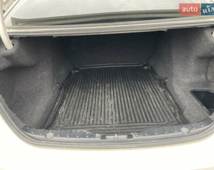 Білий БМВ 5 Серія, об'ємом двигуна 2 л та пробігом 171 тис. км за 13200 $, фото 1 на Automoto.ua