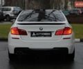 Белый БМВ 5 Серия, объемом двигателя 2 л и пробегом 240 тыс. км за 12000 $, фото 5 на Automoto.ua