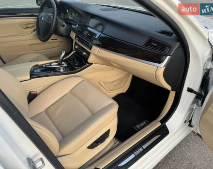 Белый БМВ 5 Серия, объемом двигателя 2 л и пробегом 275 тыс. км за 12700 $, фото 8 на Automoto.ua