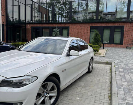 Білий БМВ 5 Серія, об'ємом двигуна 2 л та пробігом 235 тис. км за 15700 $, фото 4 на Automoto.ua