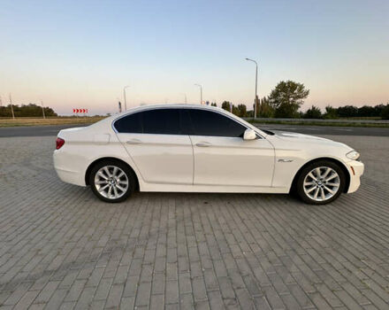 Белый БМВ 5 Серия, объемом двигателя 2.99 л и пробегом 235 тыс. км за 12500 $, фото 3 на Automoto.ua