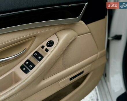 Білий БМВ 5 Серія, об'ємом двигуна 2 л та пробігом 288 тис. км за 9800 $, фото 8 на Automoto.ua