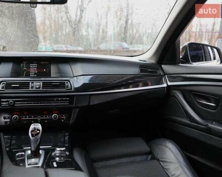 Белый БМВ 5 Серия, объемом двигателя 2 л и пробегом 240 тыс. км за 12000 $, фото 11 на Automoto.ua