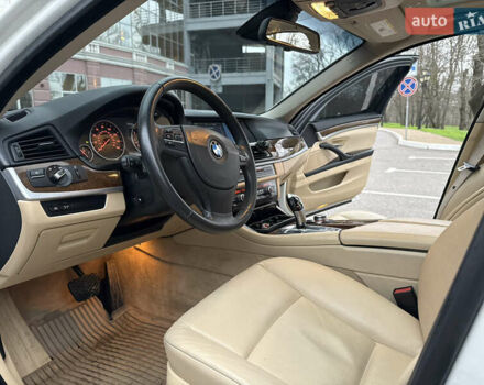 Білий БМВ 5 Серія, об'ємом двигуна 3 л та пробігом 223 тис. км за 11900 $, фото 38 на Automoto.ua