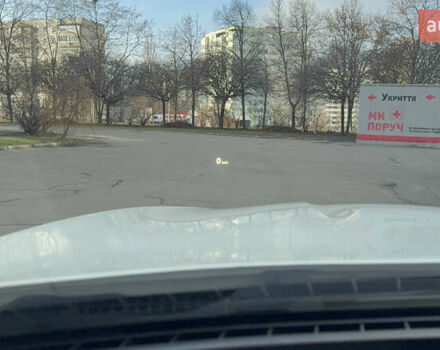 Белый БМВ 5 Серия, объемом двигателя 2 л и пробегом 182 тыс. км за 13499 $, фото 8 на Automoto.ua