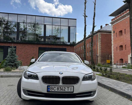 Білий БМВ 5 Серія, об'ємом двигуна 2 л та пробігом 235 тис. км за 15700 $, фото 2 на Automoto.ua