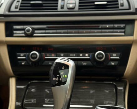 Білий БМВ 5 Серія, об'ємом двигуна 3 л та пробігом 254 тис. км за 12300 $, фото 25 на Automoto.ua