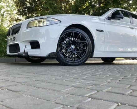 Белый БМВ 5 Серия, объемом двигателя 2.99 л и пробегом 215 тыс. км за 16500 $, фото 3 на Automoto.ua