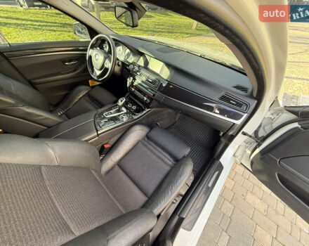 Білий БМВ 5 Серія, об'ємом двигуна 2 л та пробігом 105 тис. км за 14700 $, фото 35 на Automoto.ua