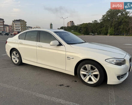 Белый БМВ 5 Серия, объемом двигателя 2 л и пробегом 275 тыс. км за 12700 $, фото 3 на Automoto.ua