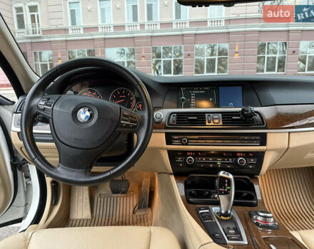 Білий БМВ 5 Серія, об'ємом двигуна 3 л та пробігом 223 тис. км за 11900 $, фото 32 на Automoto.ua