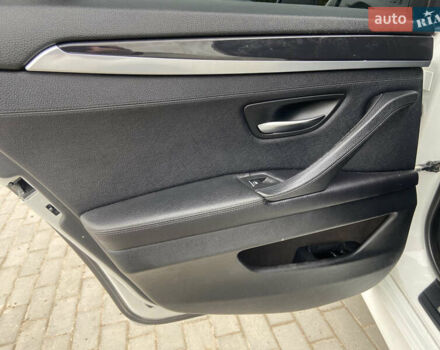 Білий БМВ 5 Серія, об'ємом двигуна 2 л та пробігом 171 тис. км за 13200 $, фото 19 на Automoto.ua