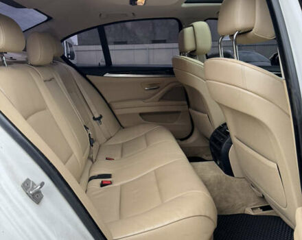 Белый БМВ 5 Серия, объемом двигателя 2.98 л и пробегом 255 тыс. км за 11800 $, фото 19 на Automoto.ua