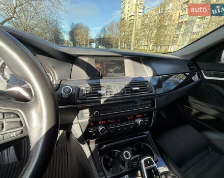 Білий БМВ 5 Серія, об'ємом двигуна 2 л та пробігом 105 тис. км за 14700 $, фото 31 на Automoto.ua