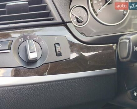 Білий БМВ 5 Серія, об'ємом двигуна 2 л та пробігом 288 тис. км за 11500 $, фото 30 на Automoto.ua