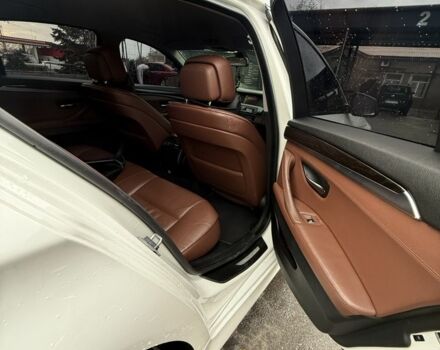 Белый БМВ 5 Серия, объемом двигателя 2 л и пробегом 230 тыс. км за 12500 $, фото 1 на Automoto.ua