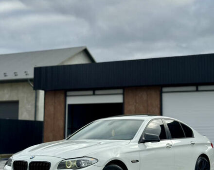 Белый БМВ 5 Серия, объемом двигателя 2.98 л и пробегом 255 тыс. км за 11800 $, фото 1 на Automoto.ua