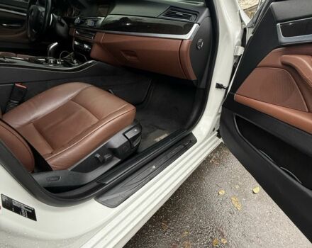 Белый БМВ 5 Серия, объемом двигателя 2 л и пробегом 230 тыс. км за 12500 $, фото 3 на Automoto.ua