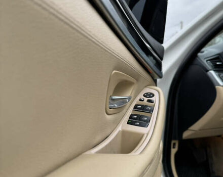 Білий БМВ 5 Серія, об'ємом двигуна 3 л та пробігом 254 тис. км за 12300 $, фото 35 на Automoto.ua