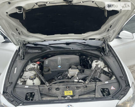 Белый БМВ 5 Серия, объемом двигателя 2.8 л и пробегом 295 тыс. км за 11500 $, фото 12 на Automoto.ua