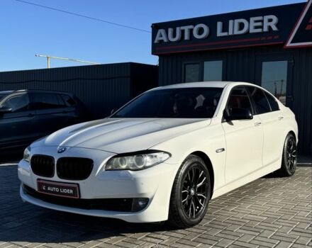 Белый БМВ 5 Серия, объемом двигателя 2 л и пробегом 271 тыс. км за 13700 $, фото 9 на Automoto.ua