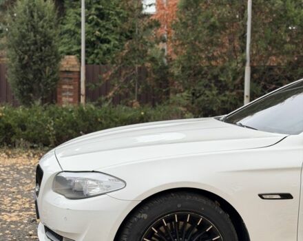 Білий БМВ 5 Серія, об'ємом двигуна 2 л та пробігом 240 тис. км за 13900 $, фото 11 на Automoto.ua