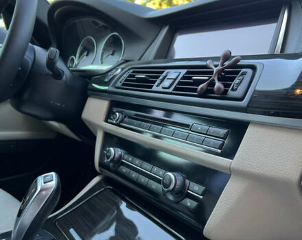 Белый БМВ 5 Серия, объемом двигателя 2.99 л и пробегом 235 тыс. км за 20500 $, фото 13 на Automoto.ua