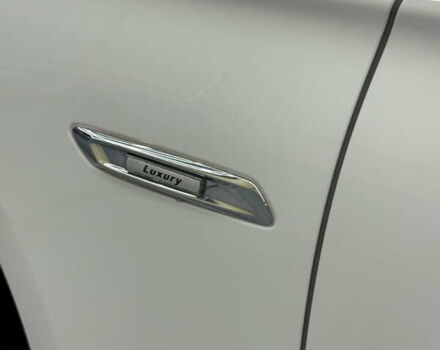 Білий БМВ 5 Серія, об'ємом двигуна 2 л та пробігом 220 тис. км за 14500 $, фото 10 на Automoto.ua