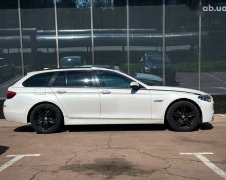Белый БМВ 5 Серия, объемом двигателя 3 л и пробегом 364 тыс. км за 19900 $, фото 3 на Automoto.ua