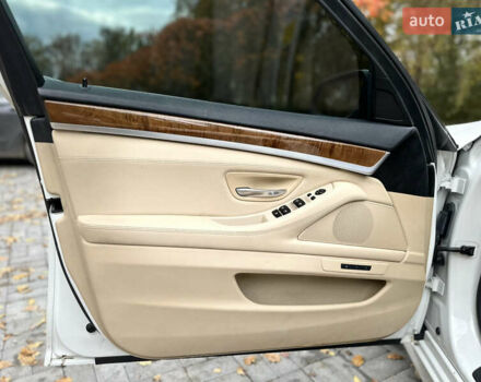 Белый БМВ 5 Серия, объемом двигателя 2 л и пробегом 125 тыс. км за 13499 $, фото 26 на Automoto.ua