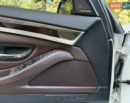 Білий БМВ 5 Серія, об'ємом двигуна 2.99 л та пробігом 330 тис. км за 18900 $, фото 16 на Automoto.ua