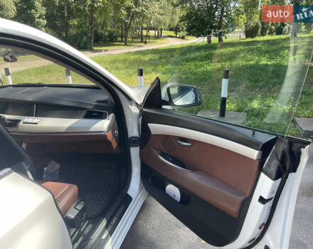 Белый БМВ 5 Серия, объемом двигателя 2 л и пробегом 251 тыс. км за 19800 $, фото 17 на Automoto.ua