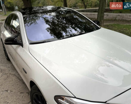 Белый БМВ 5 Серия, объемом двигателя 2.98 л и пробегом 185 тыс. км за 18500 $, фото 10 на Automoto.ua
