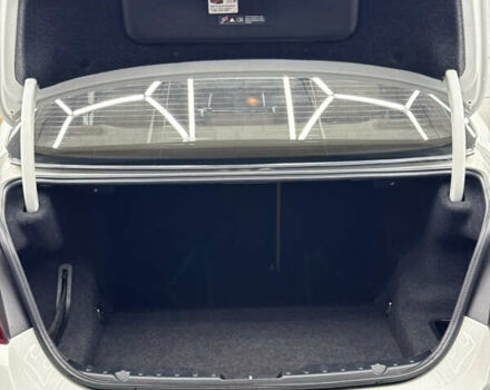 Білий БМВ 5 Серія, об'ємом двигуна 2 л та пробігом 220 тис. км за 14500 $, фото 16 на Automoto.ua