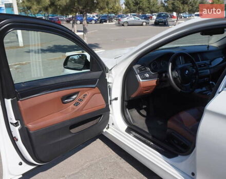 Белый БМВ 5 Серия, объемом двигателя 2 л и пробегом 270 тыс. км за 17700 $, фото 5 на Automoto.ua