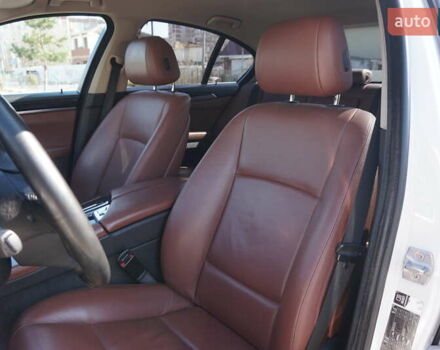 Белый БМВ 5 Серия, объемом двигателя 2 л и пробегом 270 тыс. км за 17700 $, фото 9 на Automoto.ua