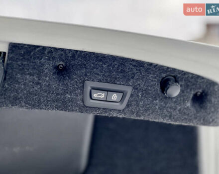 Білий БМВ 5 Серія, об'ємом двигуна 2 л та пробігом 167 тис. км за 12999 $, фото 17 на Automoto.ua