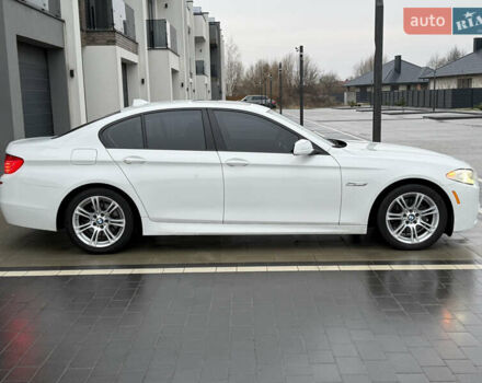 Білий БМВ 5 Серія, об'ємом двигуна 2 л та пробігом 200 тис. км за 12900 $, фото 1 на Automoto.ua