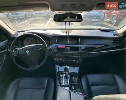 Белый БМВ 5 Серия, объемом двигателя 2.98 л и пробегом 157 тыс. км за 12500 $, фото 12 на Automoto.ua