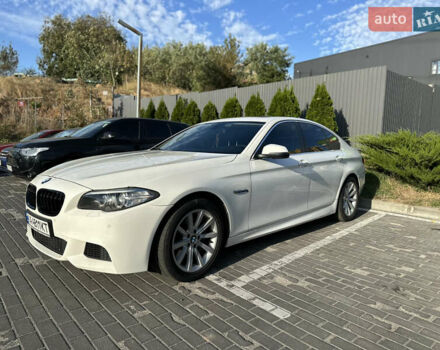 Белый БМВ 5 Серия, объемом двигателя 2.98 л и пробегом 157 тыс. км за 12500 $, фото 7 на Automoto.ua