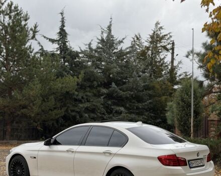 Білий БМВ 5 Серія, об'ємом двигуна 2 л та пробігом 240 тис. км за 13900 $, фото 6 на Automoto.ua