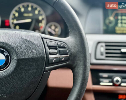 Білий БМВ 5 Серія, об'ємом двигуна 2 л та пробігом 167 тис. км за 12999 $, фото 29 на Automoto.ua