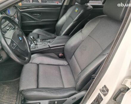 Белый БМВ 5 Серия, объемом двигателя 2 л и пробегом 213 тыс. км за 13740 $, фото 22 на Automoto.ua