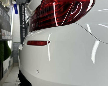 Белый БМВ 5 Серия, объемом двигателя 2.98 л и пробегом 185 тыс. км за 18500 $, фото 8 на Automoto.ua