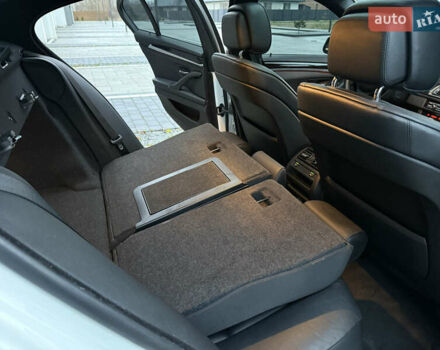 Білий БМВ 5 Серія, об'ємом двигуна 2 л та пробігом 200 тис. км за 12900 $, фото 27 на Automoto.ua