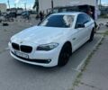 Белый БМВ 5 Серия, объемом двигателя 2 л и пробегом 203 тыс. км за 12400 $, фото 1 на Automoto.ua