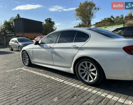 Белый БМВ 5 Серия, объемом двигателя 2.98 л и пробегом 157 тыс. км за 12500 $, фото 6 на Automoto.ua