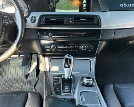 Білий БМВ 5 Серія, об'ємом двигуна 2 л та пробігом 215 тис. км за 12990 $, фото 28 на Automoto.ua