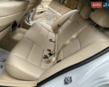 Белый БМВ 5 Серия, объемом двигателя 2 л и пробегом 125 тыс. км за 13499 $, фото 52 на Automoto.ua