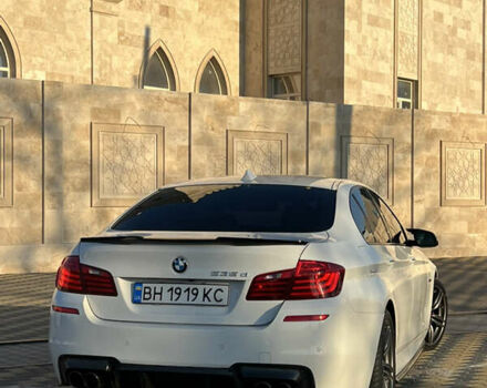 Белый БМВ 5 Серия, объемом двигателя 2.99 л и пробегом 235 тыс. км за 20500 $, фото 5 на Automoto.ua